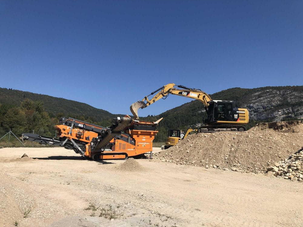 65d5ccb0f142b_images_large